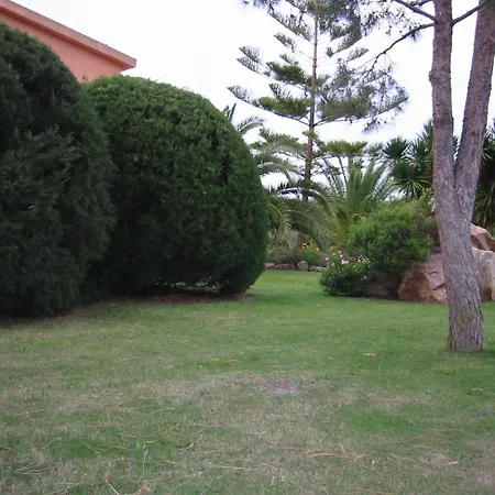Su Giudeu Hotell 2*