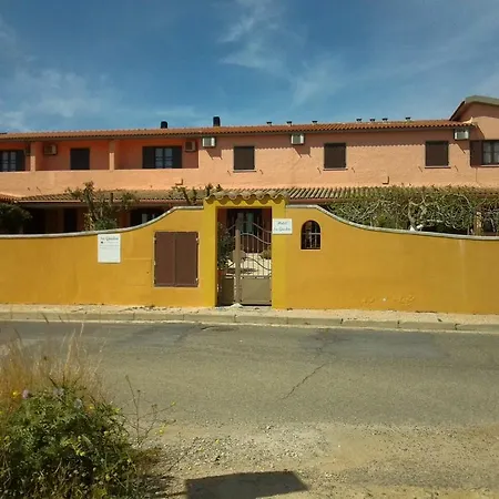 Su Giudeu Hotel 2*